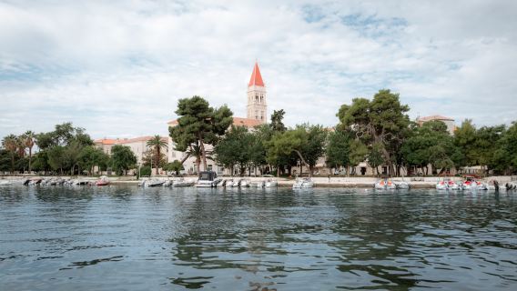 Passeio de Áudio por Trogir: Joias Históricas