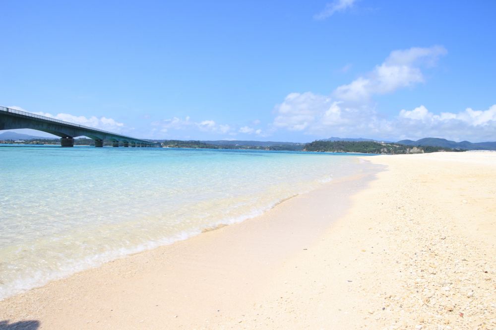 Goto35 Off 沖縄美ら海水族館と万座海中展望船 古宇利島 美浜アメリカンビレッジコース Trip Com Goto35 Off 沖縄美ら海水族館と万座海中展望船 古宇利島 美浜アメリカンビレッジコース Trip Com