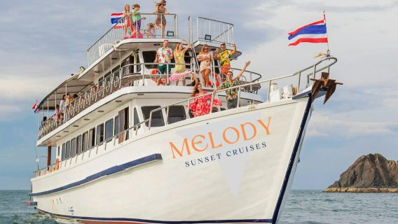 Phuket: Geführte Sonnenuntergangsfahrt mit Abendessen, Getränken und Transfers