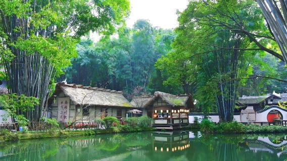Chengdu Wuhou Temple + Du Fu Thatched Cottage + Kuanzhai Alley + Giant Panda Breeding Base one-day tour