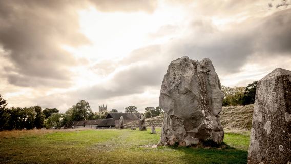 ทัวร์วันเดียว/ทัวร์หลายวัน ในเมือง Bath + Lacock + Avebury Stone Circle ในอังกฤษ|สิ่งที่ดีที่สุดของเวสต์อิงแลนด์|ทัวร์กลุ่มเล็กสุดพิเศษ