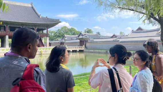 Seoul: Gyeongbok Palace, N Seoul Tower (with Cable Car)