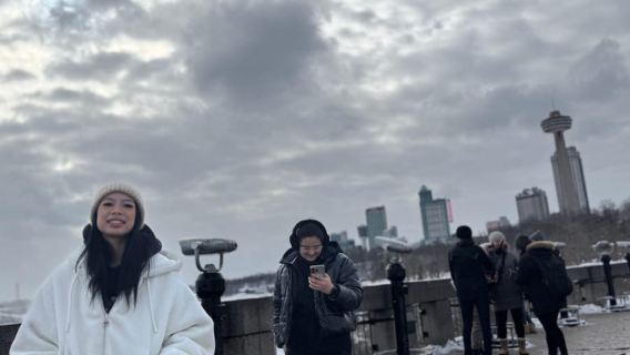 Niagara Falls Tour with Skip the Line Cruise & Maple Tasting