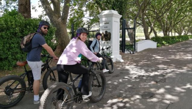 Stellenbosch: Visita guiada en bicicleta eléctrica a una bodega