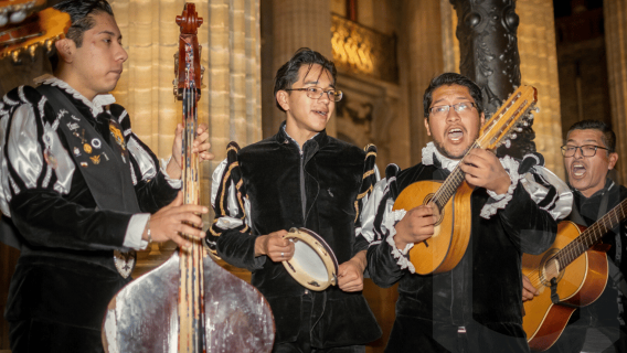 Guanajuato: Paseo Nocturno con la Estudiantina