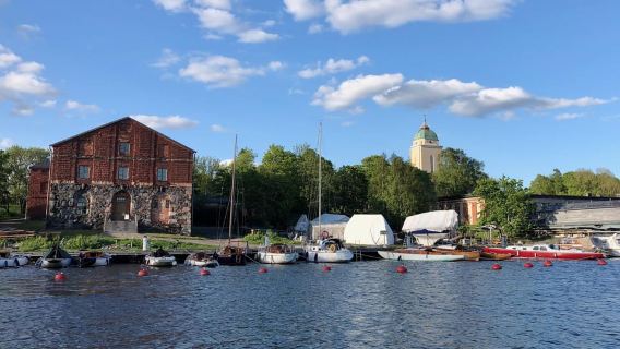 Visite de Suomenlinna en français avec Doro
