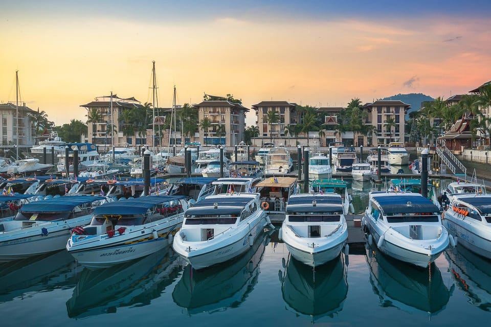 Da Phuket: Phi Phi Island e Maya Beach con guida tedesca