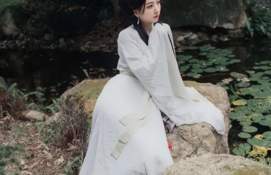 大姚旅拍【百草嶺/三潭瀑布約拍跟拍航拍多語言翻譯本地攝影師】