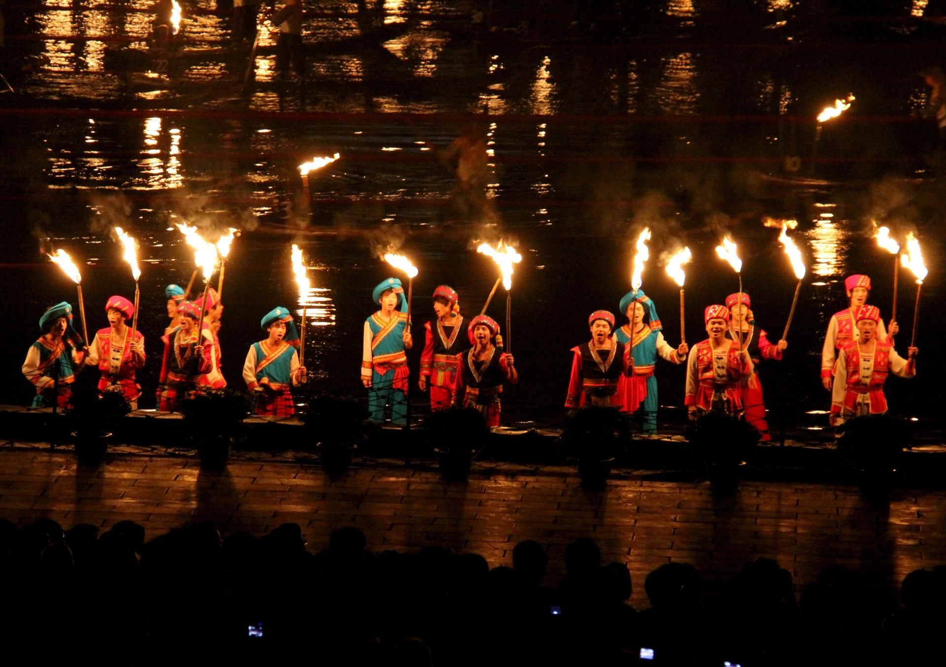 Teatro Impression Sanjie Liu: Leggenda su un Palcoscenico Naturale (Biglietto d'ingresso + Navetta diretta solo andata)