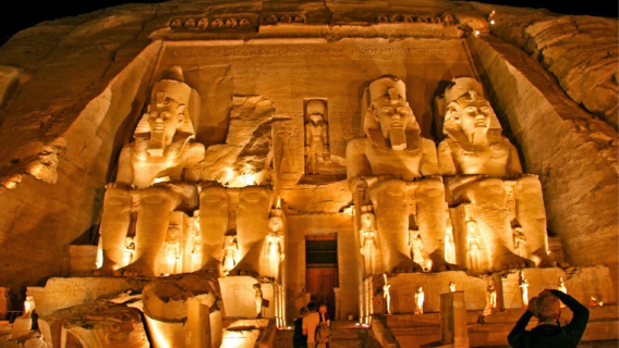 Templos de Abu Simbel desde Asuán