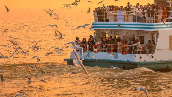 Tai Hu Yuantouzhu Scenic Spot + Round-trip Transfer + Guide [Private Tour for 10 People]