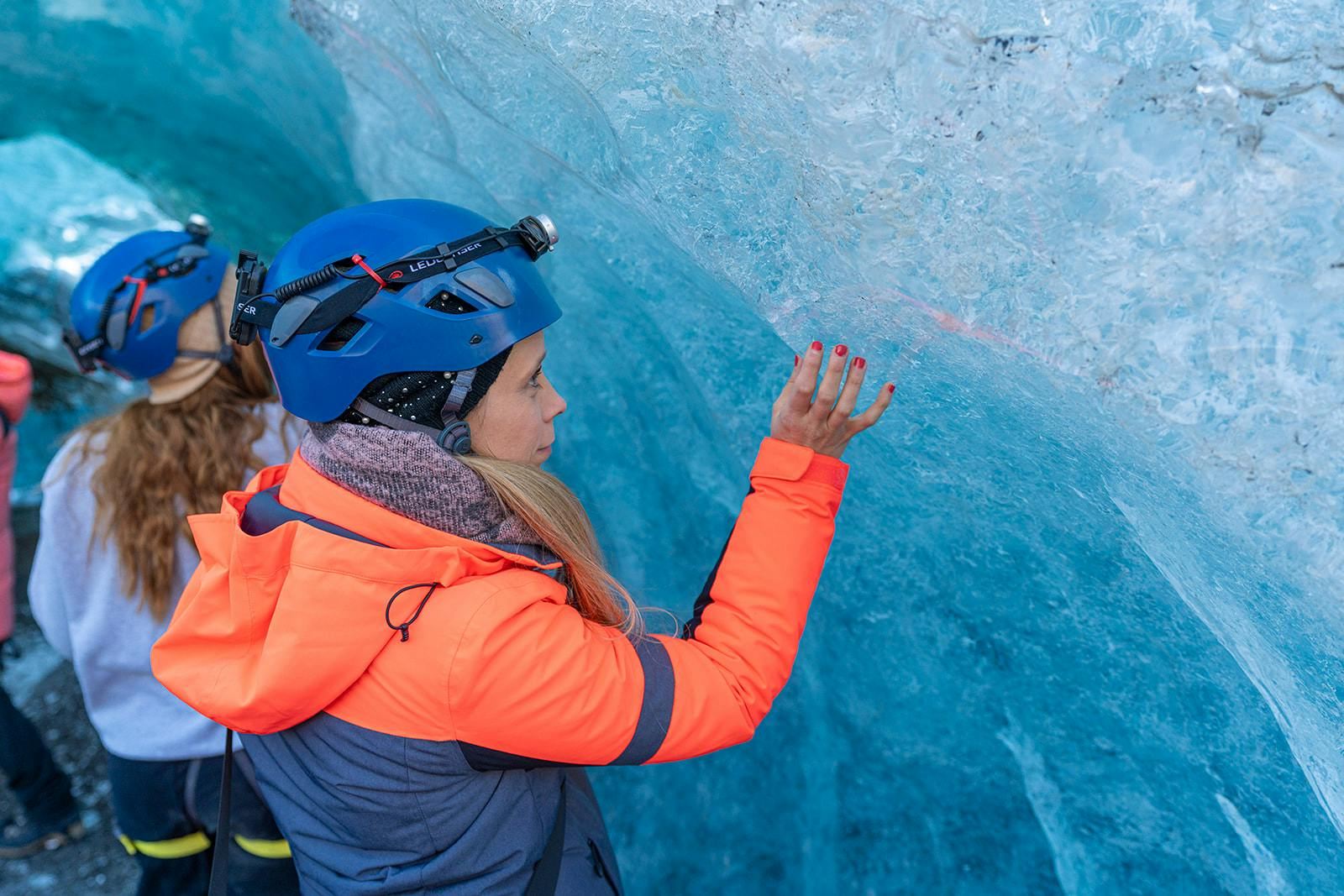 Tour alla grotta di ghiaccio blu del ghiacciaio Vatnajökull in Islanda (Super Jeep + guida professionale sul ghiacciaio)