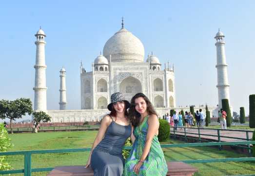 From Delhi: Skip-the-Line Taj Mahal & Agra Fort Private Guided Tour by Car