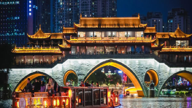 Chengdu City Half-Day Walking Tour (Private Tour + Includes 1-on-1 Guide Service)
