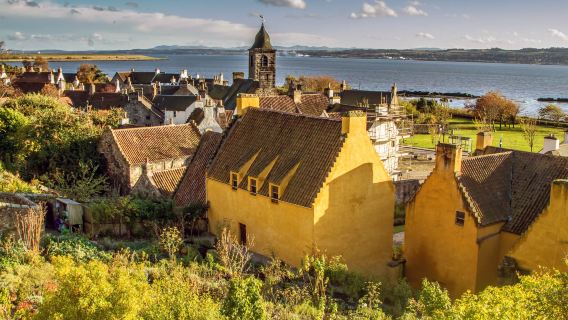 1-day tour to Culross, Doune Castle, Blackness Castle, Linlithgow and Midhope Castle