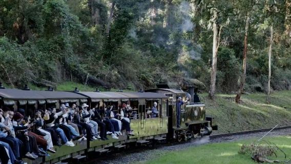 [Tempahan Peribadi: Pergi-Balik Melbourne] Lawatan Sehari Sewaan Peribadi Berbahasa Cina ke Ladang Anggur + Bilik Wap + Kereta Api Wap
