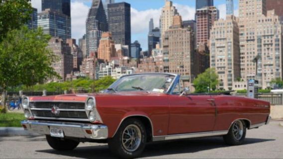 NYC: Times Square Classic Car Ride + Professional Photos