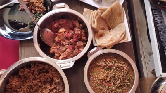 Authentic Kenyan Cooking Class & Market Tour in Nairobi