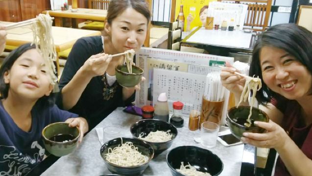 Exclusieve boekingservaring voor het maken van soba-noedels! Vers uitgerold, gekookt en direct te proeven (inclusief souvenir)