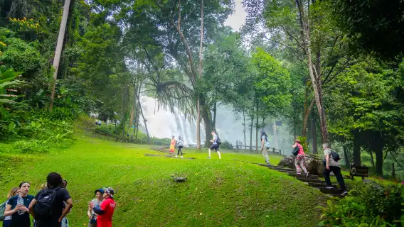 清邁因他暖山瀑布與村落探險