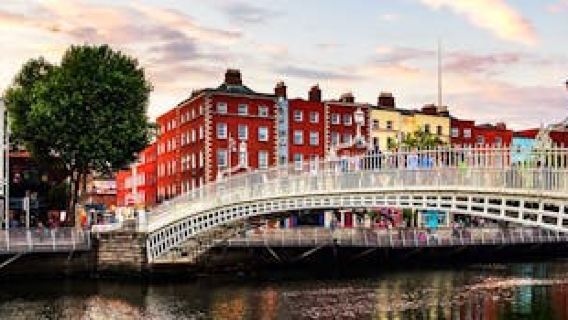 Explore Turtle Bunbury's Dublin on a self-guided audio tour