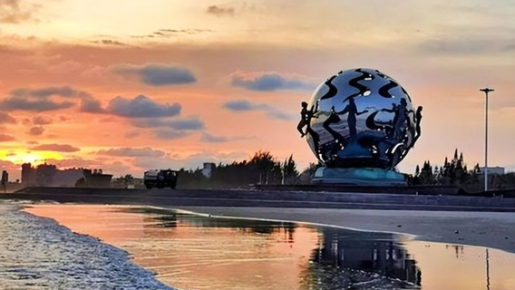 Dịch vụ hướng dẫn viên địa phương tại Bắc Hải bao gồm thuê xe riêng, đón tiễn, hỗ trợ du lịch, hội chợ thương mại, khảo sát kinh doanh và đi kèm khám chữa bệnh