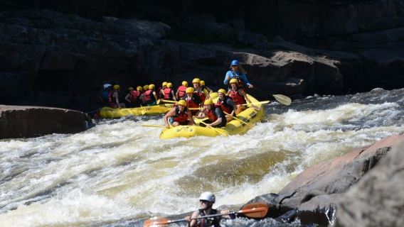 Mont-Tremblant: Half-Day White Water Rafting