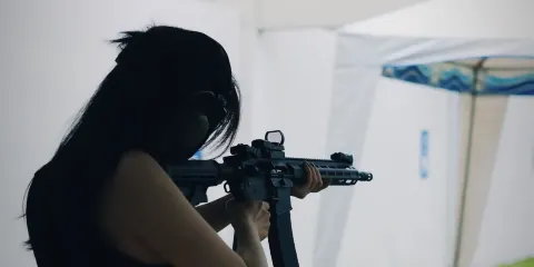 清邁射擊場· 700年射擊場館丨實彈射擊丨可選接送丨