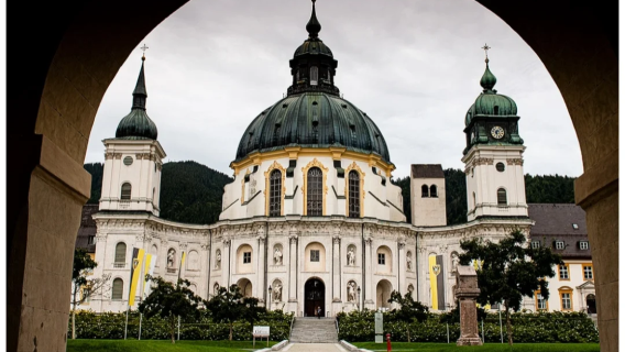 慕尼黑新天鵝堡+Oberammergau Museum+林德霍夫宮非遺文化一日遊