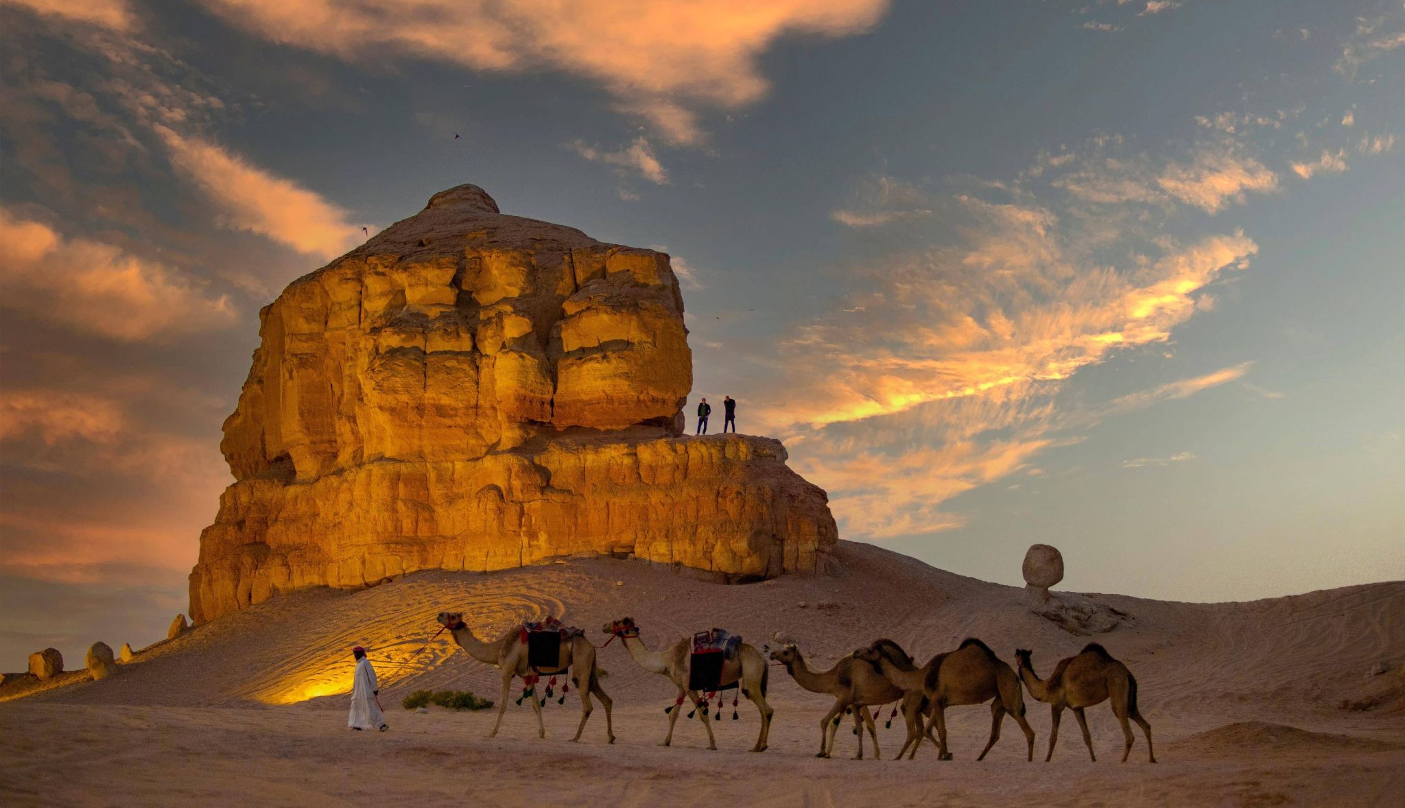 沙烏地阿拉伯利埃爾奧拉德丹古城+馬拉亞音樂廳+山頂觀景台一日遊