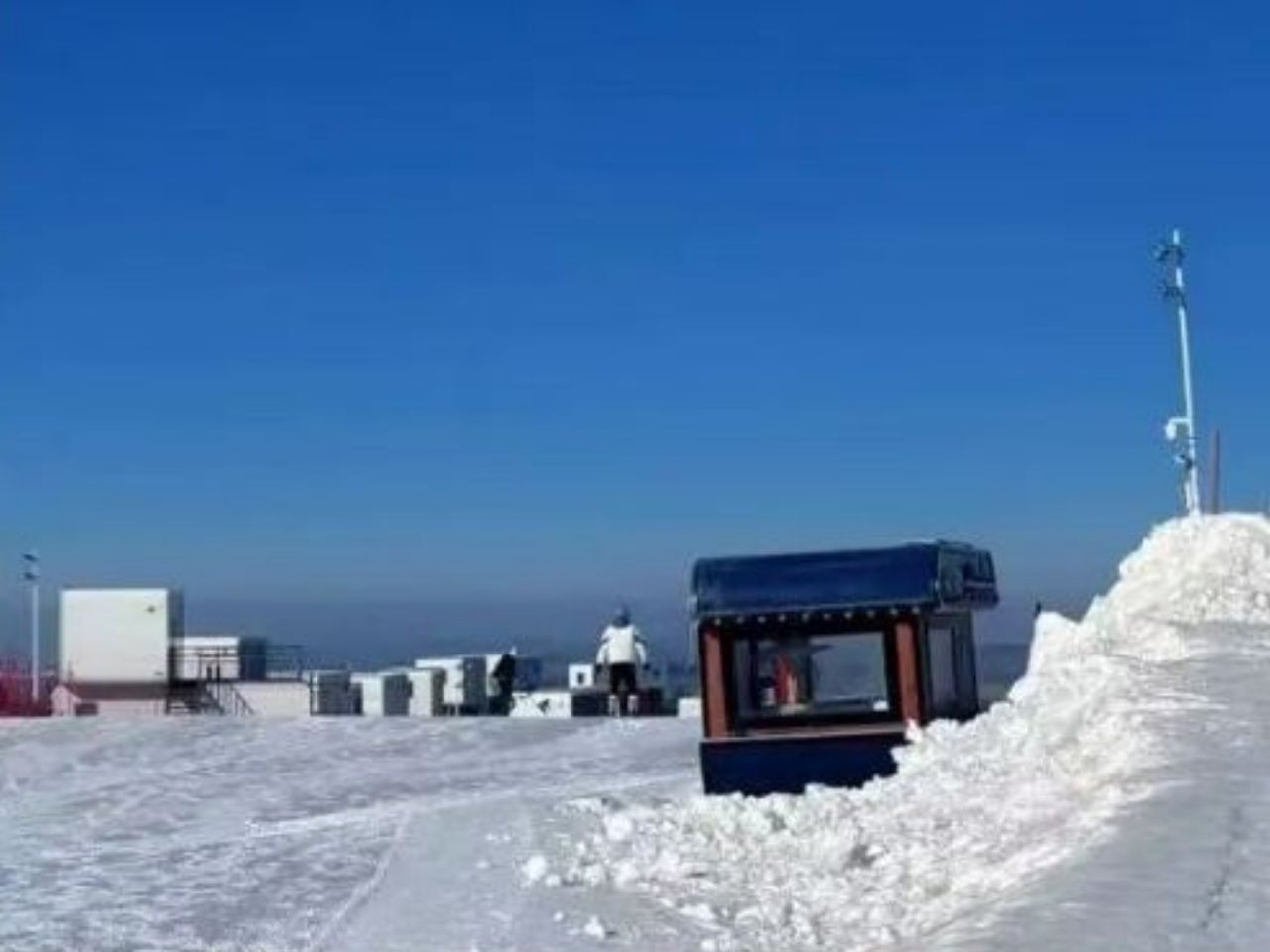 七彩太行雲端滑雪一日遊【含來回車費＋雪票＋基礎雪具】