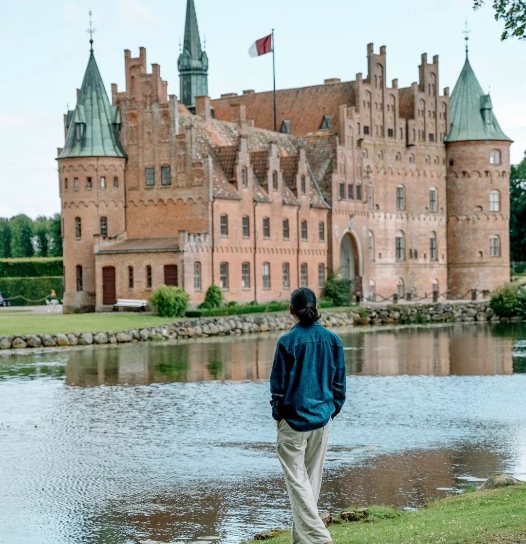 丹麥哥本哈根來回-歐登塞-安徒生故居-伊埃斯科城堡-包車精選