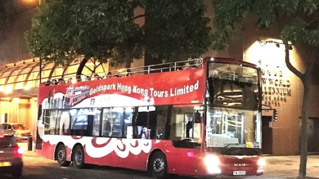Hong Kong Open-top Sightseeing Bus Tour to Temple Street Night Market