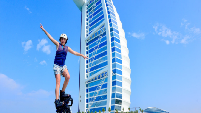ประสบการณ์บอร์ดบินเหนือน้ำ (Fly Board) ที่ดูไบ