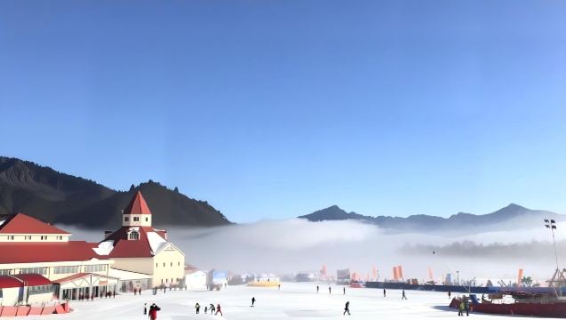 Chengdu Xiling Snow Mountain 1-Day Tour for Snow Viewing, Playing & Skiing - Private Charter VIP Group (Excluding Admission Ticket)