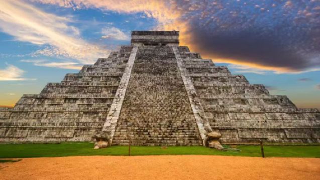 Tour privato con autista da Cancun, Messico: tour di un giorno a Chichen Itza | 8 ore di noleggio con conducente esclusivo | Tour privato personalizzabile