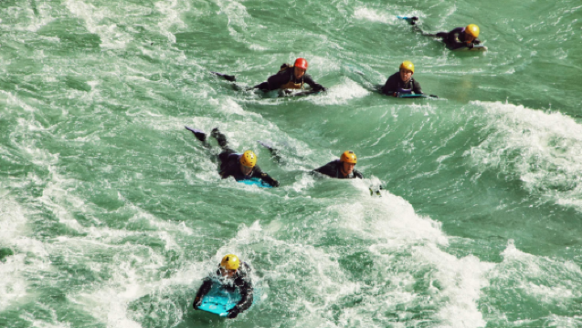 Queenstown Kawarau River Surfing