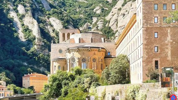 蒙特塞拉特修道院+佩內德斯酒莊包車一日遊【中文司機】