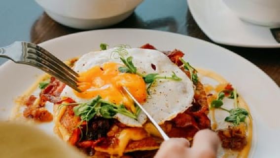 Gdansk: Hard Rock Cafe Breakfast