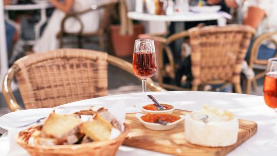Premium Madeira Wine Guided Tour and 3 tastings