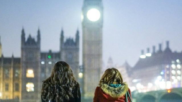 ลอนดอน: ทัวร์เดินชมเมืองยามค่ำคืนพร้อมไกด์ 5 ชั่วโมง