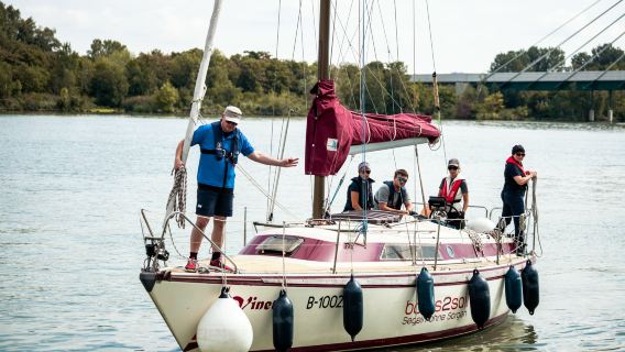 Sailing Yacht Taster in Vienna with Professional Skipper