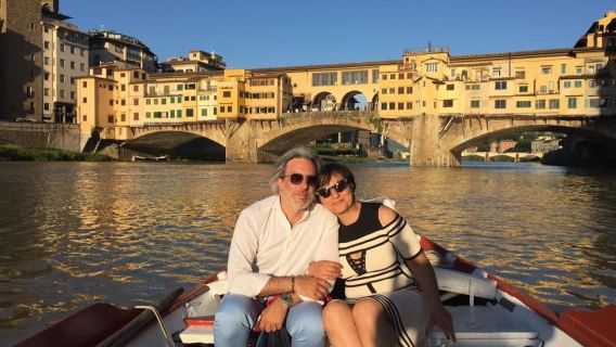 Florence: Sunset Tour on Traditional Gondola