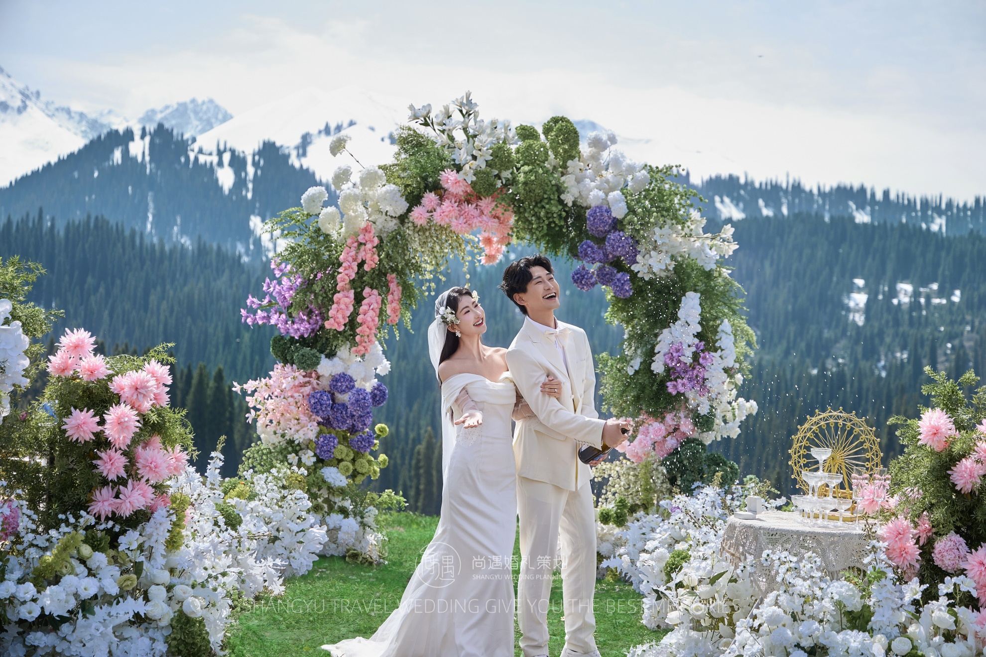 伊犁Trip Moments【賽里木湖恰西庫爾德寧目的地婚禮+婚紗照/旅行微電影/攝像攝影】