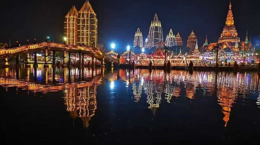 泰國曼谷湄南河夜遊【各款豪華大型遊輪/國際自助餐/甲板樂隊/全船型可選】