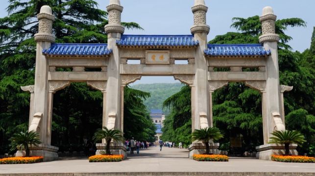 總統府+中山陵景區+陵園路+美齡宮半日遊丨含門票+導遊講解