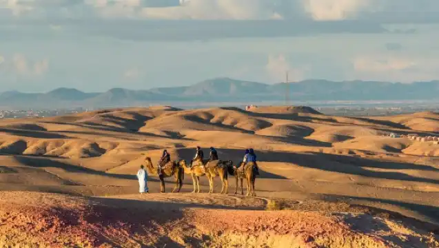 การผจญภัยที่มาร์ราเกช: ทะเลทรายอากาเฟย์ รถควอด ขี่อูฐ และอาหารกลางวัน