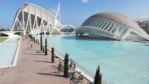In giro per Valencia: i 25 migliori luoghi da visitare con gli e-scooter