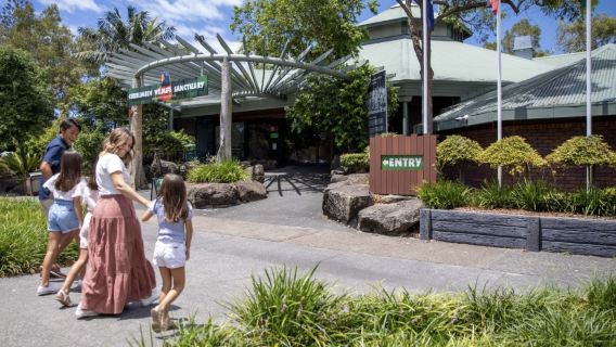 黃金海岸可倫賓動物園+拜倫灣一日遊【中文司導+市區範圍接送】