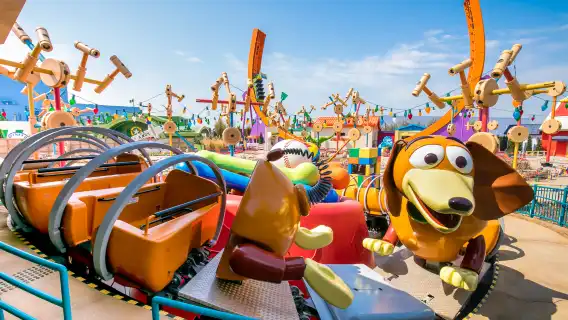 【專享】上海迪士尼一對一專屬管家帶玩8小時·遊玩10-12項目演出